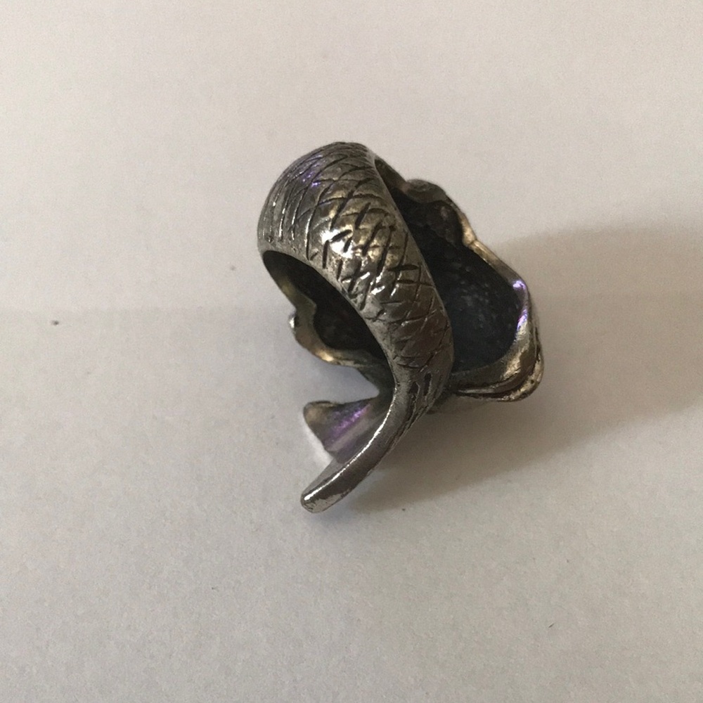 Silver fish ring - Picture 2 of 6